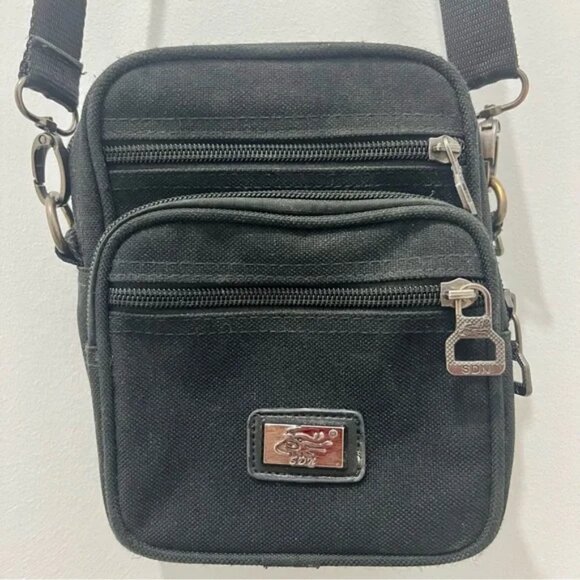 Multi-compartment Crossbody Bag - Picture 6 of 9